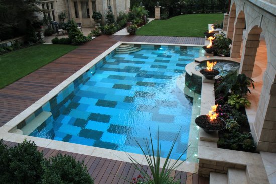 Gold:
Residential Concrete Pools — Geometric
Aquatecture LLC, 
Nutley, N.J.